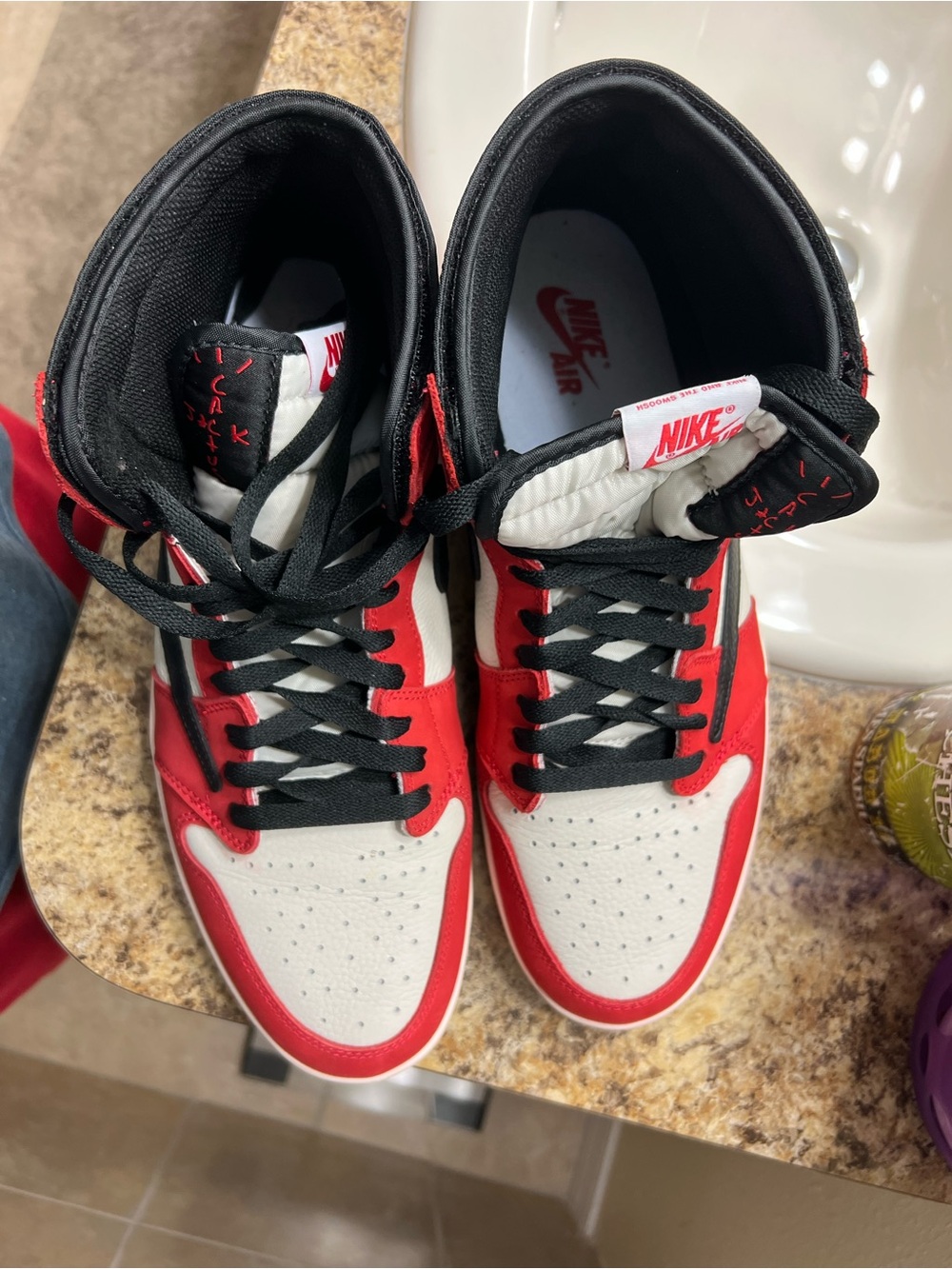 Nike Air Jordan 1 High - Cactus Jack Fantasy pair colorway from the movie “AIR” - Picture 7 of 11